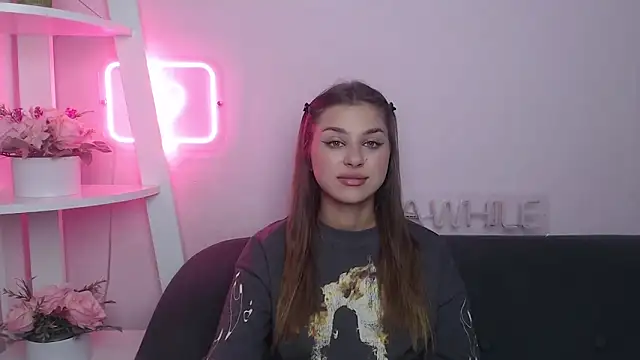 Snapshot of MilanaAngelAs chatting on October 2025 04:46:02 AM MilanaAngelAs online show from October 2025 04:46:02 AM