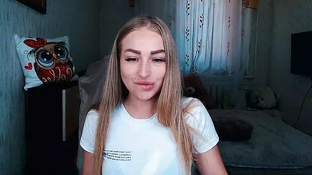 Snapshot of _KittyBoo chatting on September 2025 07:41:02 AM KittyBoo online show from September 2025 07:41:02 AM