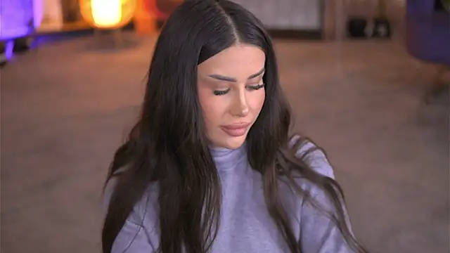 EvaZane online show from January 2025 11:26:02 AM