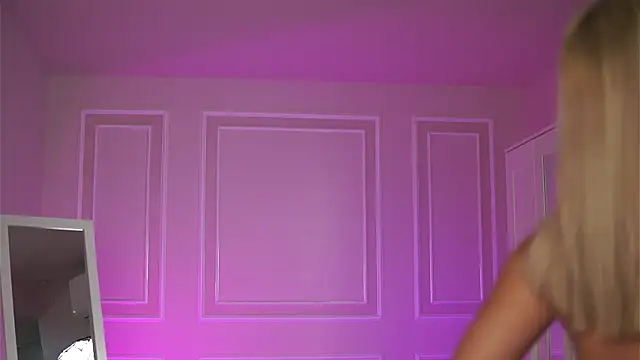 Snapshot of EvaZane chatting on January 2026 08:32:01 PM EvaZane online show from January 2026 08:32:01 PM