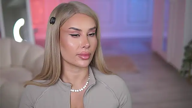 Snapshot of EvaZane chatting on February 2026 08:40:02 PM EvaZane online show from February 2026 08:40:02 PM