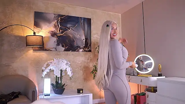 Snapshot of EvaZane chatting on March 2026 09:51:01 PM EvaZane online show from March 2026 09:51:01 PM