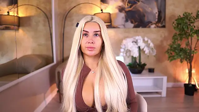 Snapshot of EvaZane chatting on March 2026 09:49:02 PM EvaZane online show from March 2026 09:49:02 PM