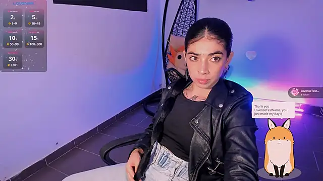 Snapshot of Nina-monroe chatting on February 2026 11:31:02 PM Nina-monroe online show from February 2026 11:31:02 PM