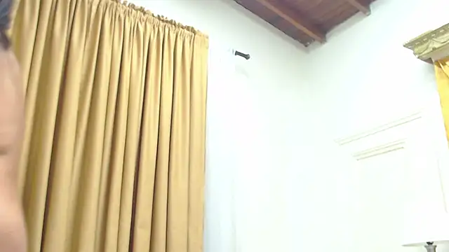 MiaCallie online show from March 2025 07:56:01 PM