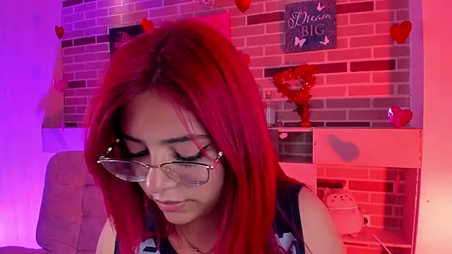 Rousse Collinss online show from February 2025 03:42:01 AM