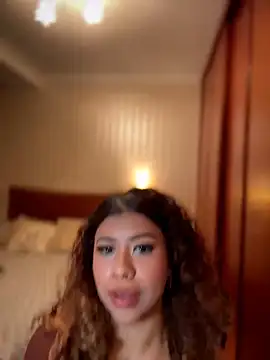 LEONCITA  online show from February 2026 07:15:01 PM