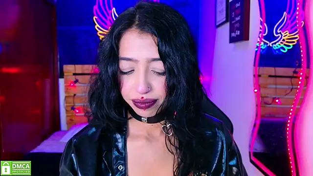 REDHOTTER  online show from April 2026 07:52:01 PM