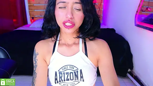 REDHOTTER  online show from May 2026 07:55:02 PM