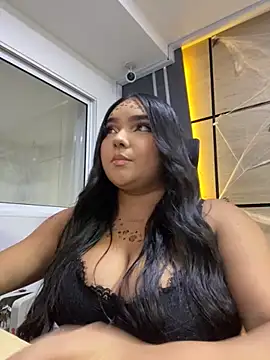 Snapshot of little_lissiee chatting on November 2025 12:01:02 AM little lissiee online show from November 2025 12:01:02 AM