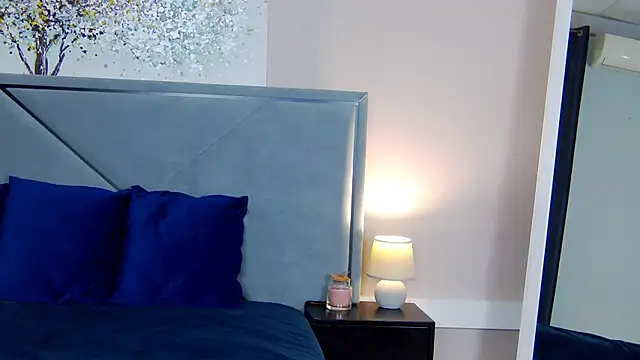 Snapshot of NicoleRosss chatting on October 2025 09:52:01 AM NicoleRosss online show from October 2025 09:52:01 AM