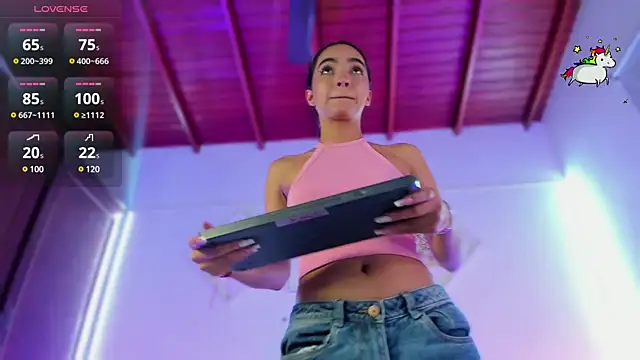 AdelineEvanss online show from December 2024 03:37:01 AM