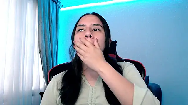 Lexyevans online show from December 2024 08:08:01 PM