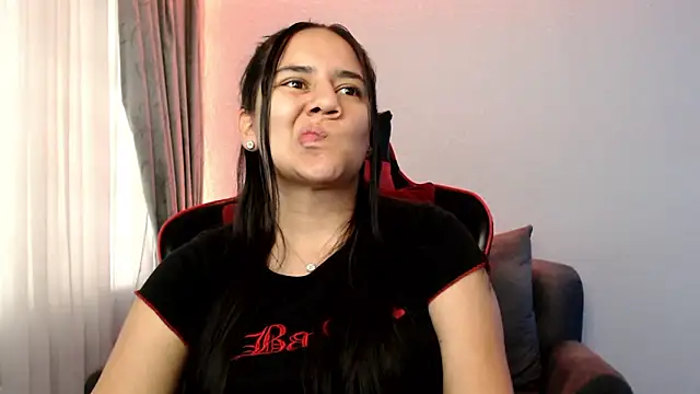 Lexyevans online show from December 2024 08:39:02 PM