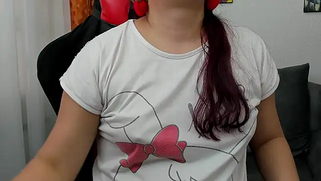 Lexyevans online show from February 2026 09:13:02 PM