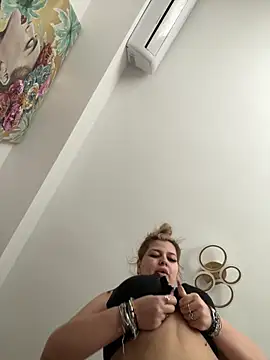 AllysonK online show from March 2026 11:14:01 AM