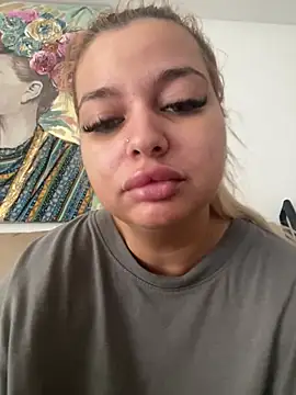 AllysonK online show from July 2026 10:54:02 AM