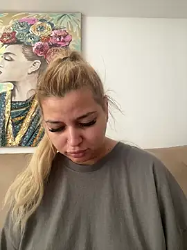 AllysonK online show from July 2026 11:17:02 AM