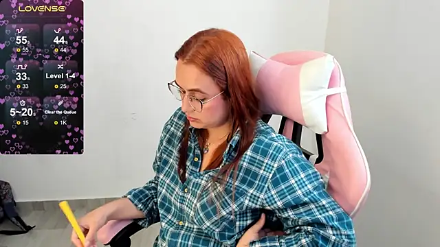 maryluna95 online show from December 2024 10:24:02 PM