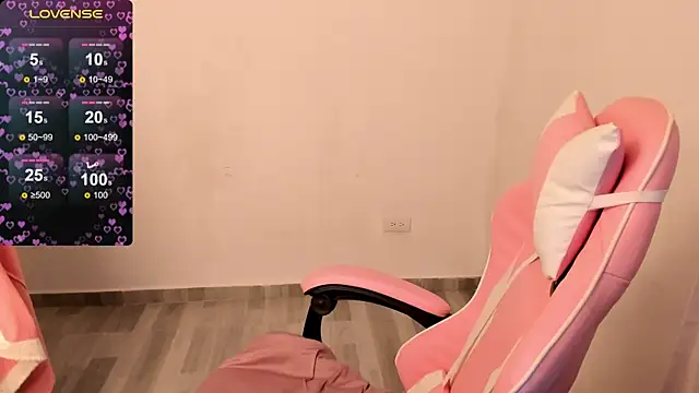 maryluna95 online show from December 2024 04:19:01 AM