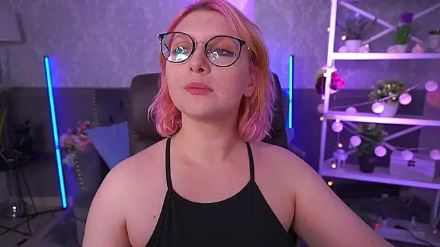 Snapshot of CoolTatis chatting on September 2025 06:48:02 AM CoolTatis online show from September 2025 06:48:02 AM