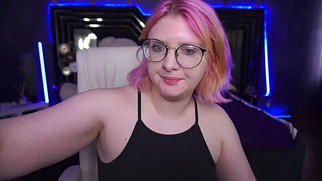 Snapshot of CoolTatis chatting on September 2025 06:58:02 AM CoolTatis online show from September 2025 06:58:02 AM