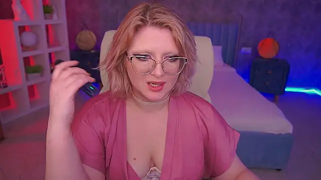 CoolTatis online show from May 2026 06:19:02 AM