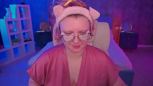 CoolTatis online show from May 2026 06:11:02 AM