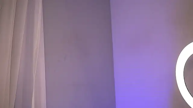 Snapshot of BritneyHudson chatting on March 2025 07:51:02 AM BritneyHudson online show from March 2025 07:51:02 AM