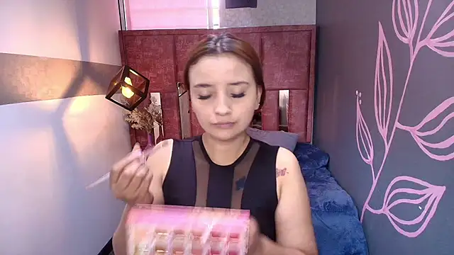 ZaraNolimits  online show from July 2026 01:05:01 PM