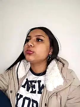 Alix sweet22 online show from December 2024 08:58:02 PM