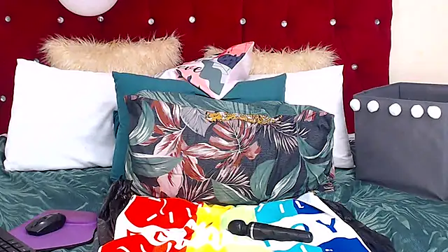 SEXYCARLITA09 online show from February 2025 11:32:01 PM