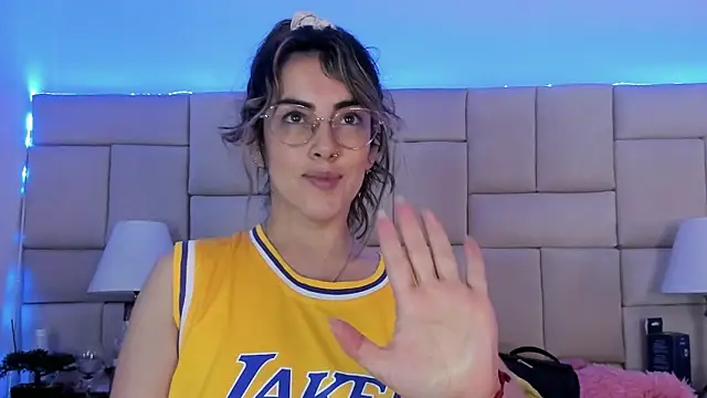 Snapshot of IsisLoveyes_ chatting on March 2025 12:27:02 AM IsisLoveyes online show from March 2025 12:27:02 AM