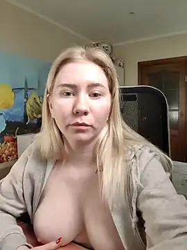 D0nna  online show from March 2025 06:58:01 AM