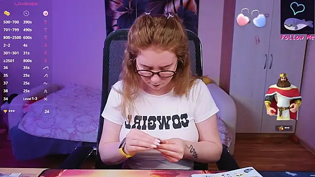 D0nna  online show from September 2025 10:09:01 PM