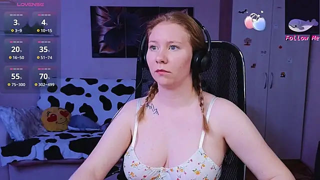 D0nna  online show from October 2025 11:24:02 PM