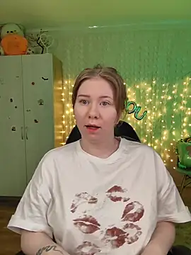 D0nna  online show from February 2026 07:08:01 PM