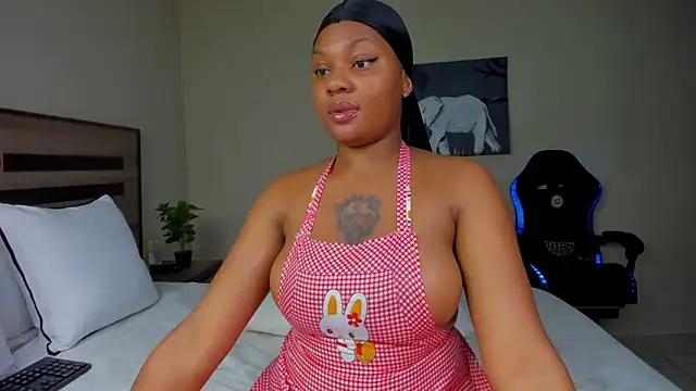 Renee-18 online show from October 2025 12:33:02 AM