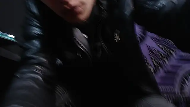 Dicaprioo  online show from January 2025 02:31:02 PM