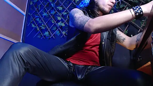 Dicaprioo  online show from November 2025 06:40:01 PM