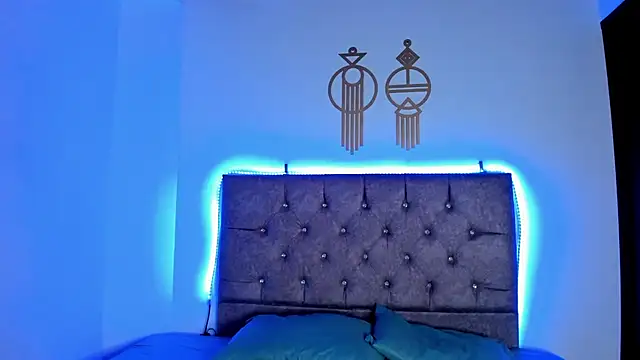 Elsalombardi  online show from February 2025 10:19:01 PM