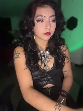 Snapshot of _Gothiccbitch_ chatting on April 2026 08:24:01 AM Gothiccbitch online show from April 2026 08:24:01 AM