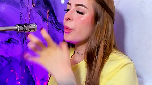 kristal blond online show from January 2026 08:03:01 PM