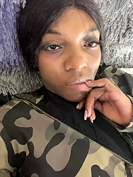 CahitlinBell online show from December 2025 09:40:02 AM