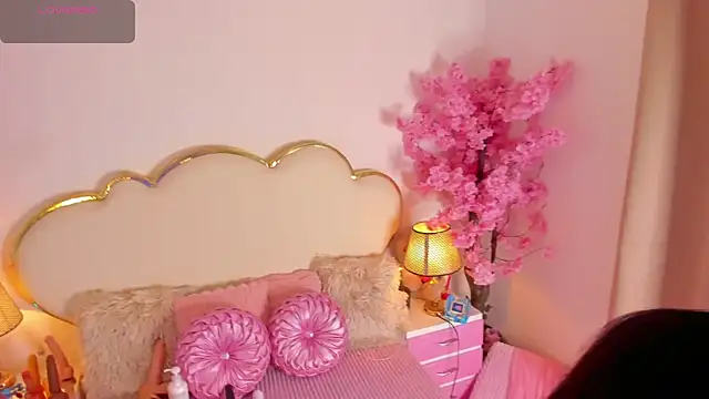 CahitlinBell online show from May 2026 06:09:01 AM
