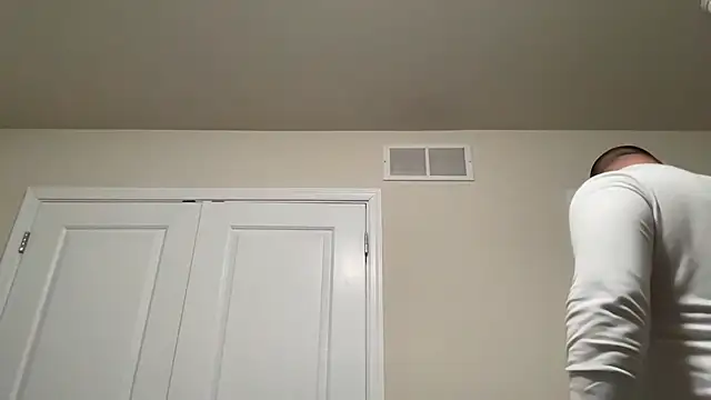 Snapshot of SluggishChase99 chatting on December 2024 11:38:02 PM SluggishChase99 online show from December 2024 11:38:02 PM