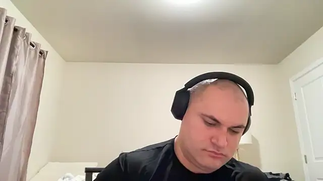 Snapshot of SluggishChase99 chatting on January 2025 03:37:02 AM SluggishChase99 online show from January 2025 03:37:02 AM