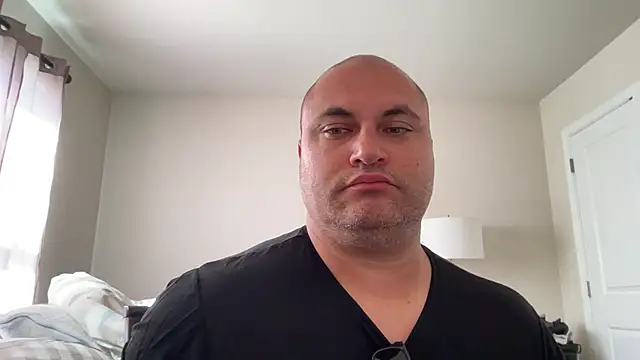 Snapshot of SluggishChase99 chatting on October 2025 02:23:02 PM SluggishChase99 online show from October 2025 02:23:02 PM