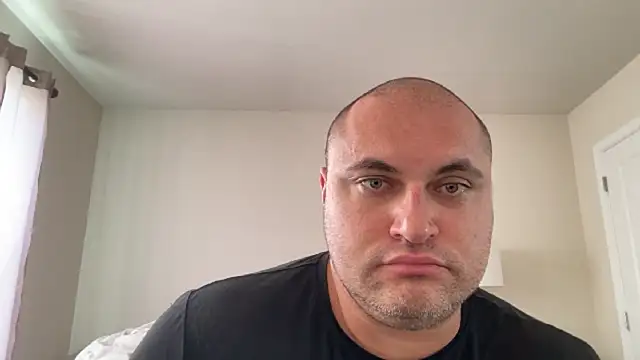 Snapshot of SluggishChase99 chatting on October 2025 05:02:02 PM SluggishChase99 online show from October 2025 05:02:02 PM