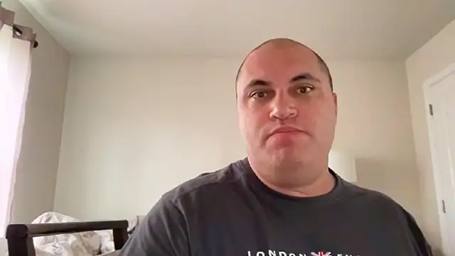 Snapshot of SluggishChase99 chatting on October 2025 08:18:01 PM SluggishChase99 online show from October 2025 08:18:01 PM